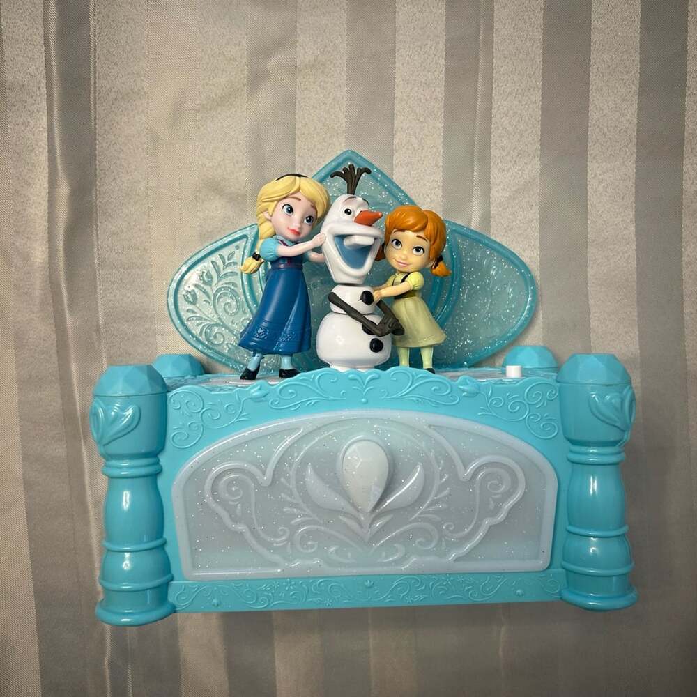 Disney Frozen Elsa and Anna Musical Jewelry Box with Beads